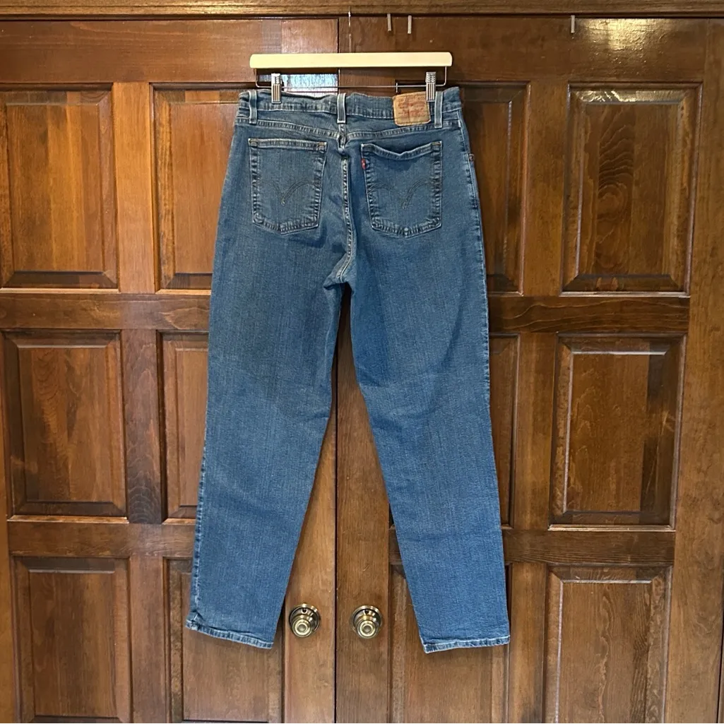 Levi’s Relaxed Fit Boot Cut 550 Jeans Women Size 14 32” X 30” Denim - Image 2