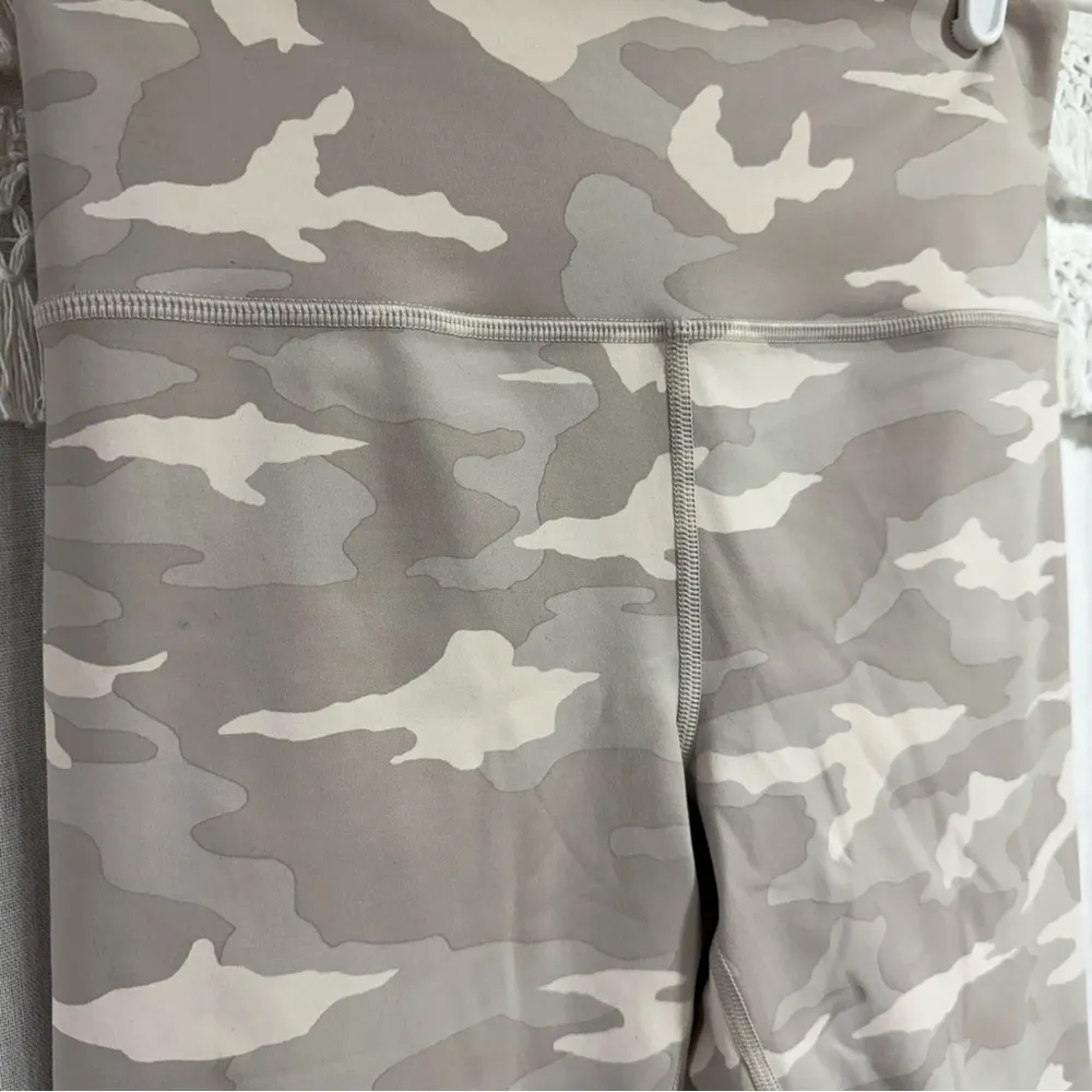 Athleta Elation Camo 7/8 Tight Leggings Taupe - Image 3