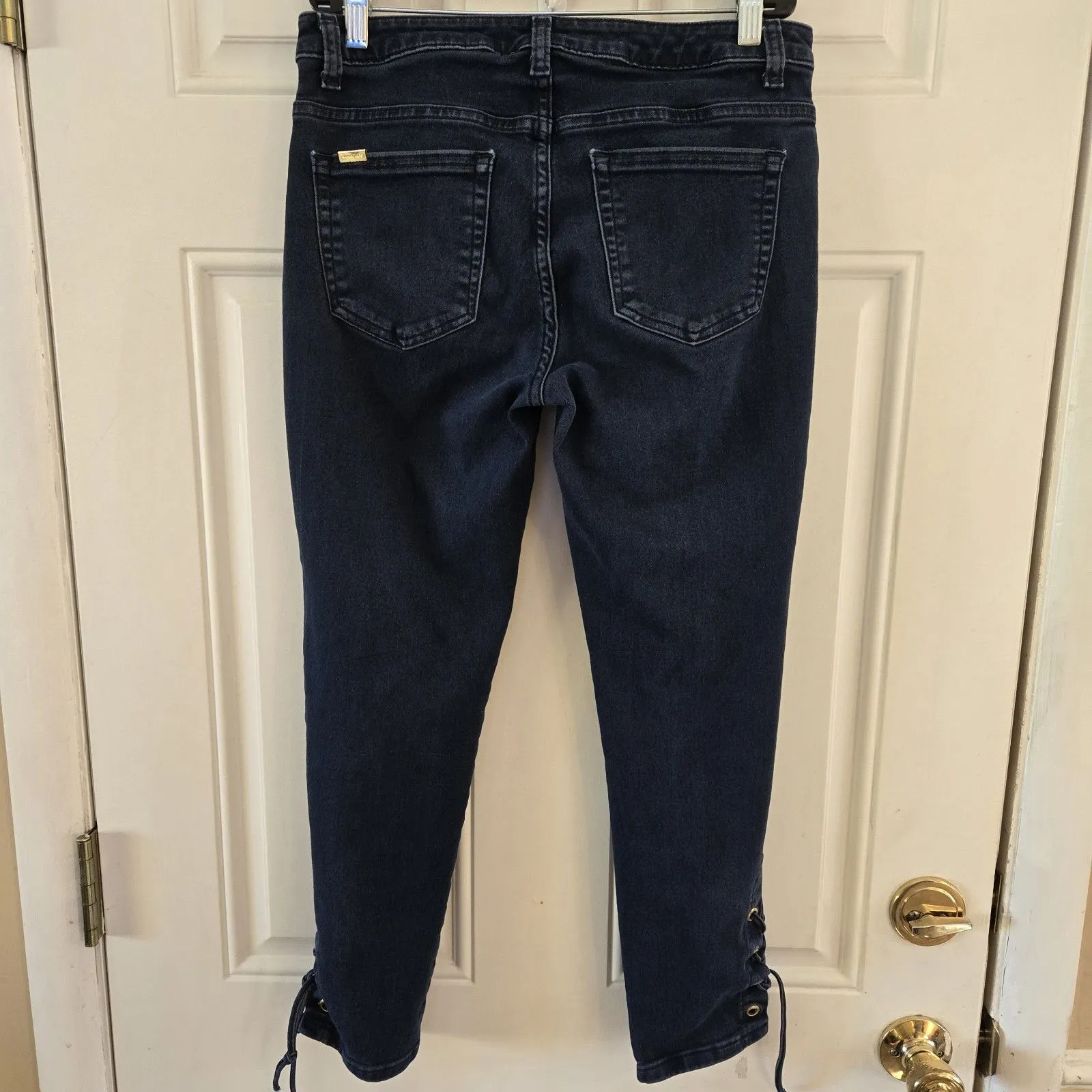 Michael Kors Izzy Cropped Capri Jeans Size 6 Blue Stretch Denim Lace-Up Hem Y2K - Image 2