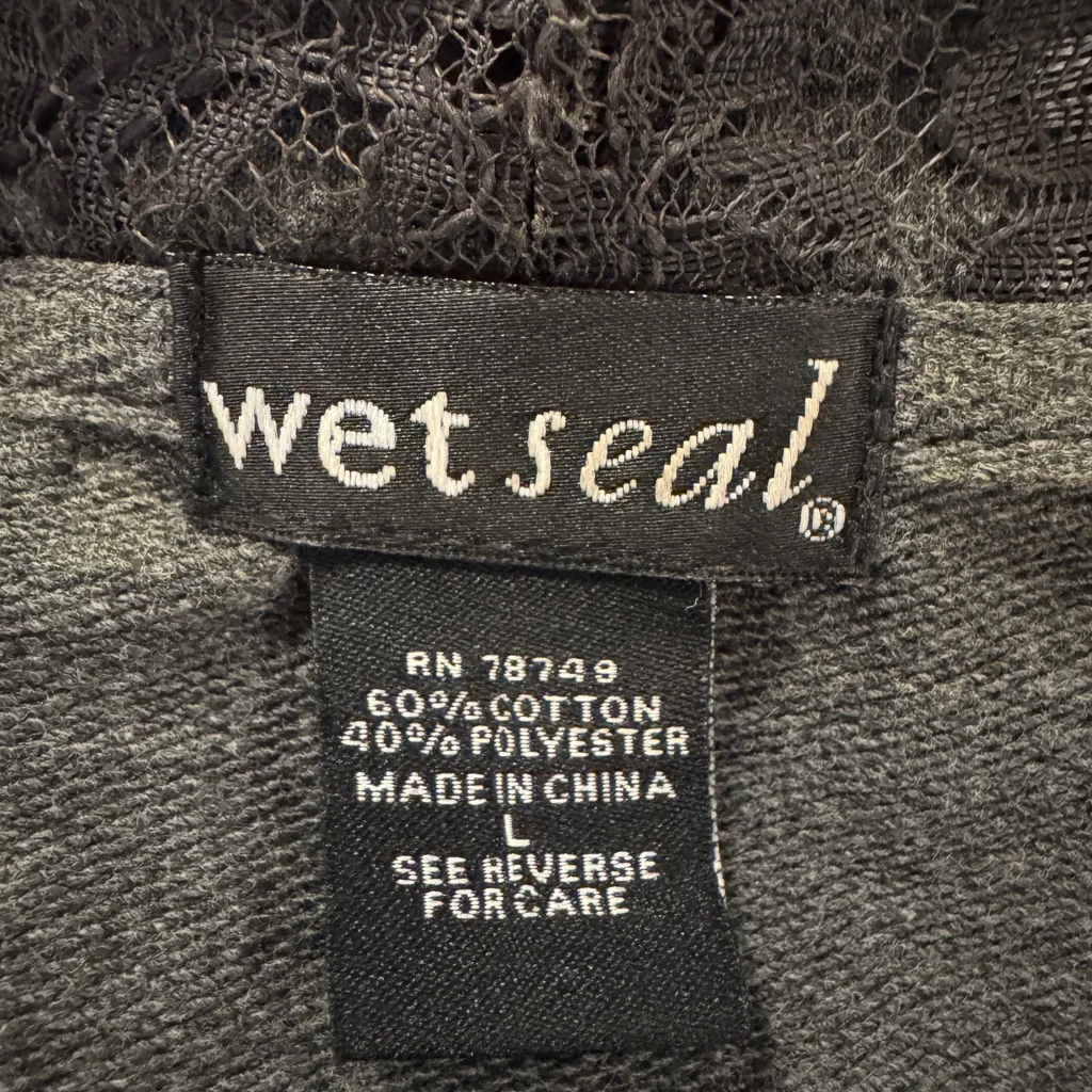 Wet Seal Gray Sleeveless Vest with Button Detail - Image 3
