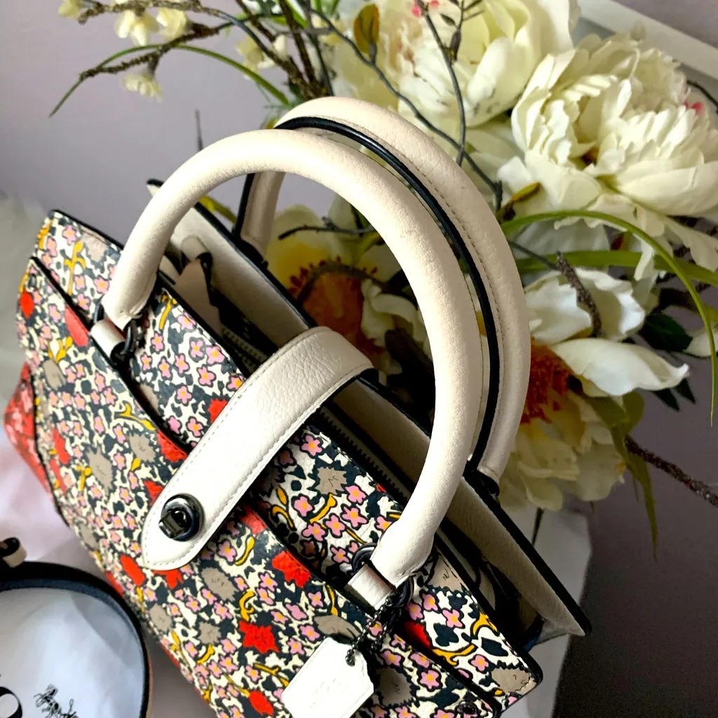 COACH Mercer Satchel Floral Print Handbag with Red Accents - Image 4