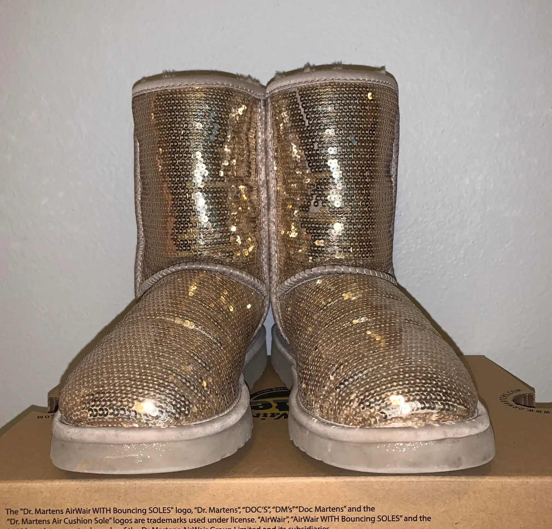UGG Sequin Silver ’s - Image 2