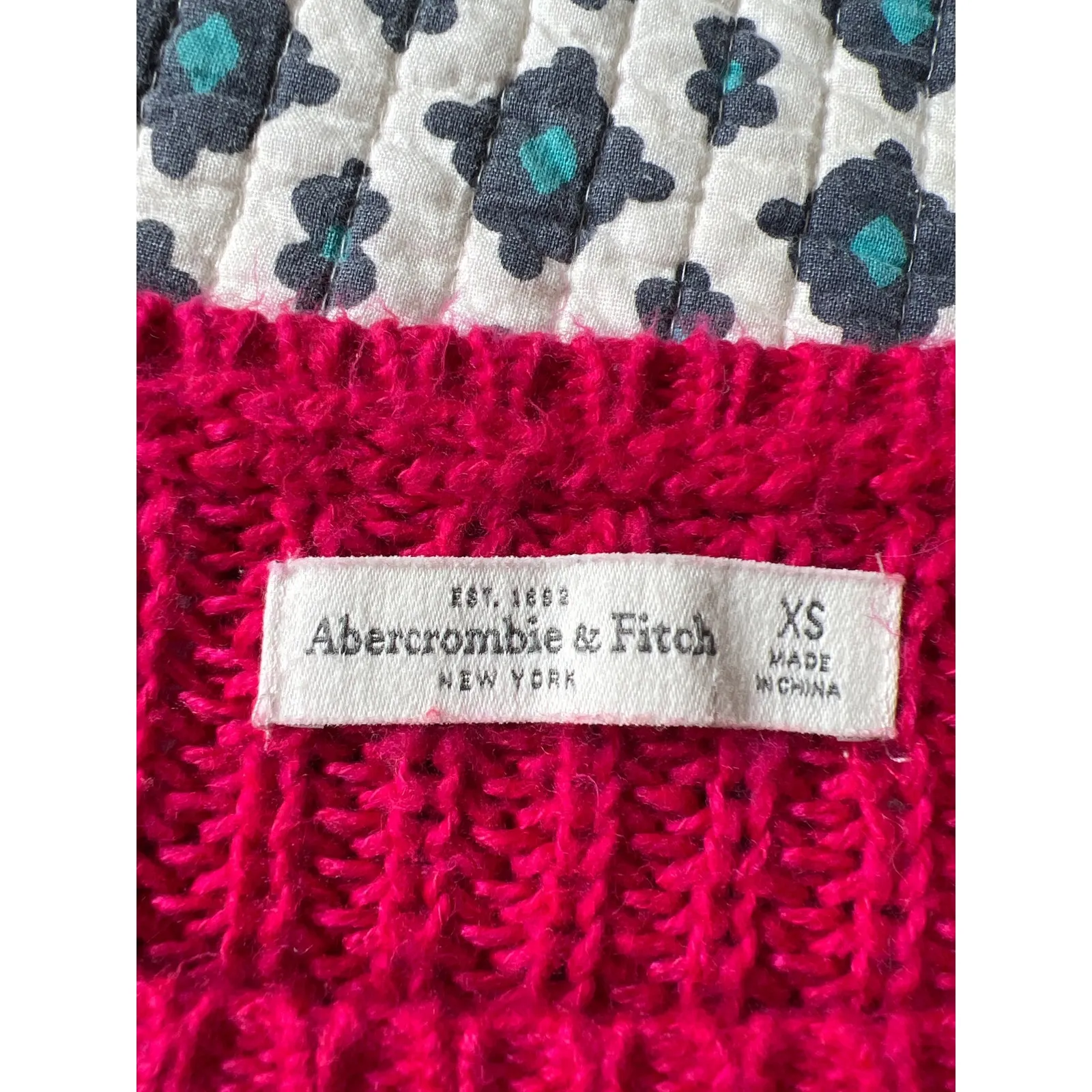 Vintage Abercrombie & Fitch Y2K Loose Knit Long Sleeve Hot Pink Sweater Size: XS - Image 8