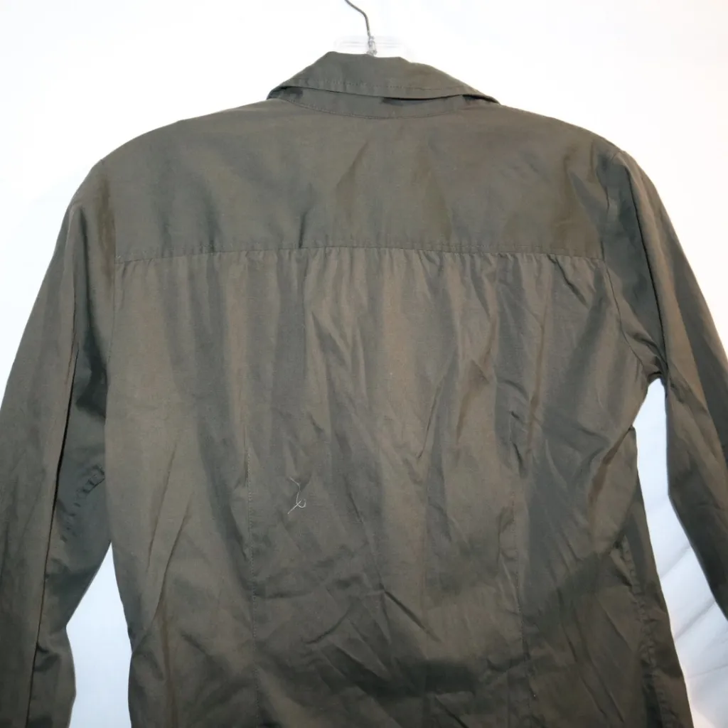 Theory Larissa 2 green long-sleeved buttoned top - Image 10