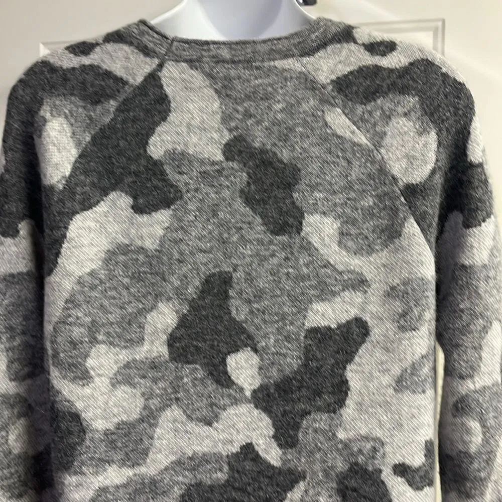 Athleta Undercover Gray Camo High Low Long Sleeve Wool Blend Sweater- Small - Image 8