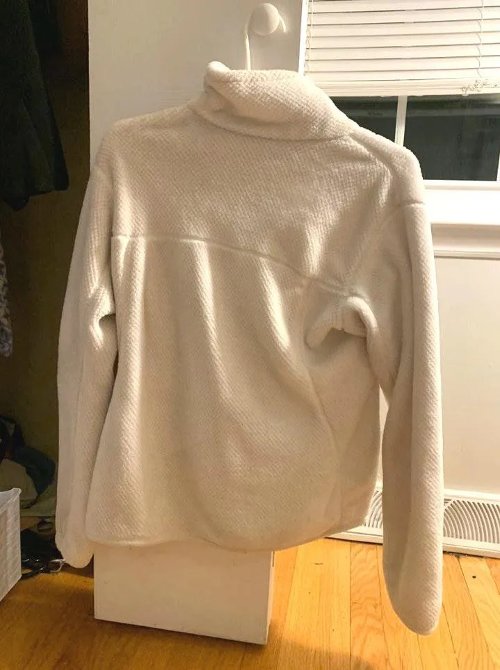 Patagonia White Quarter Zip  - Image 2