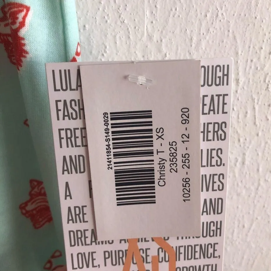 LuLaRoe Christy Tee - Image 6