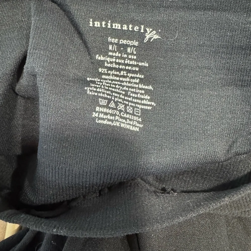 Black Everyday Seemless Tube Top Slip in Black - Image 4