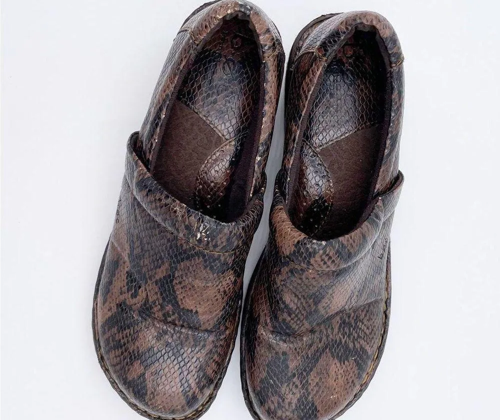 B.O.C Born Concepts Women's Brown Reptile Embossed Faux Leather Clogs Size 9 - Image 2