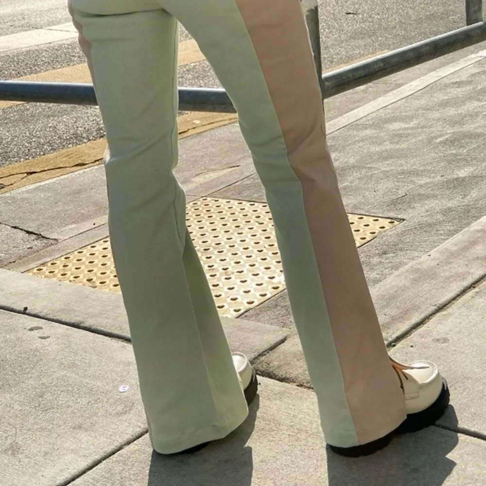 Hosbjerg Brielle Bicolor Flare Jeans Green Size 28 - Image 2