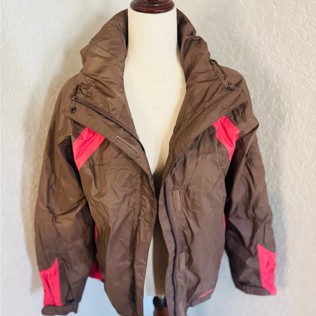 Columbia Omni - Tech Packable Wind/Rain Hooded Jacket Medium Brown/Pink PREOWNED - Image 3