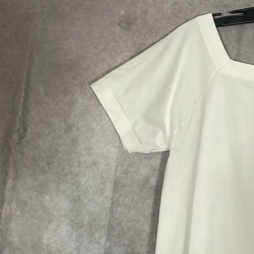 Carmen Marc Valvo White Semi-Fitted Short Sleeve Basic T Size Women’s Medium - Image 3