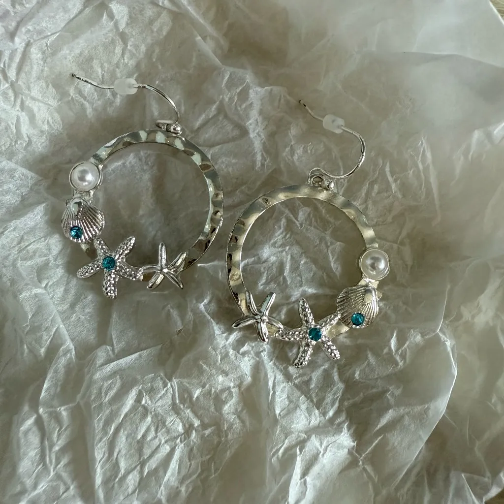 Avon Seaside Breeze Hoop Earrings Blue - Image 5