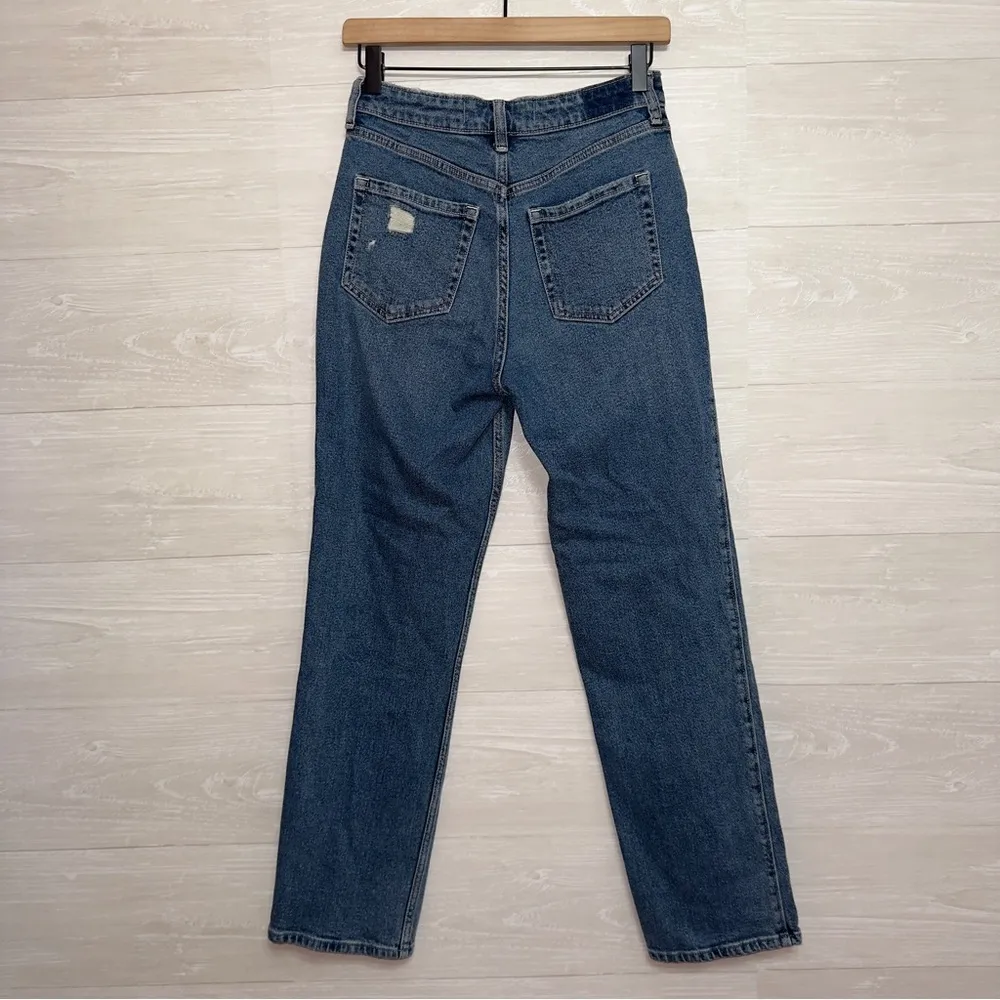 Hollister Women's Dark Blue Ultra High-Rise 90s Straight Jeans size 2/26 - Image 6