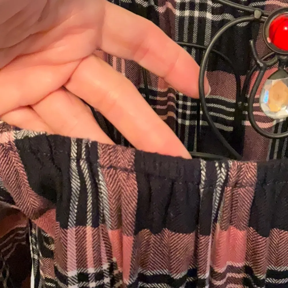 🍿🍿🍿BOGOHO🍿🍿🍿Plaid Women's Top in Pink and Black - Image 5