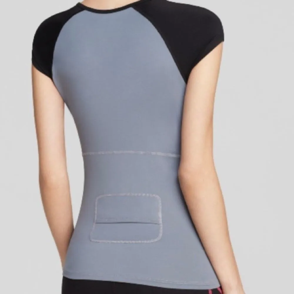 Spanx Black&Gray Active Cap Sleeve Exercise Top Sz.M - Image 3