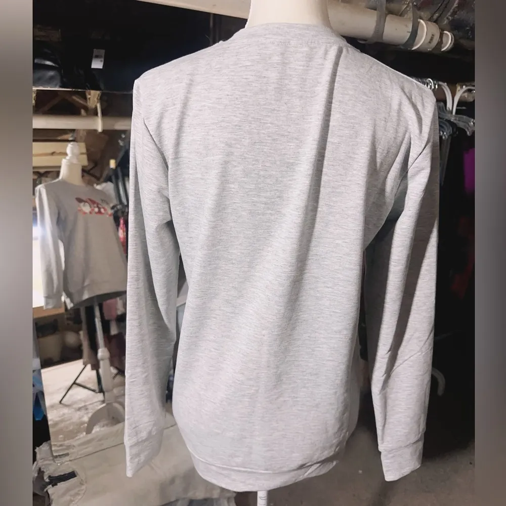 Gnomes shirt top soft comfy long sleeve round neck new Gray Size M - Image 4