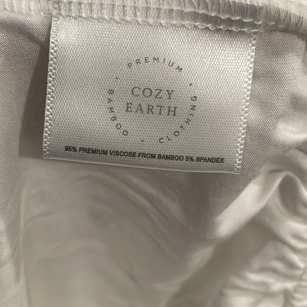 Cozy Earth Shorts Bamboo Pajama Bottoms in Ivory XXL NEW White - Image 9