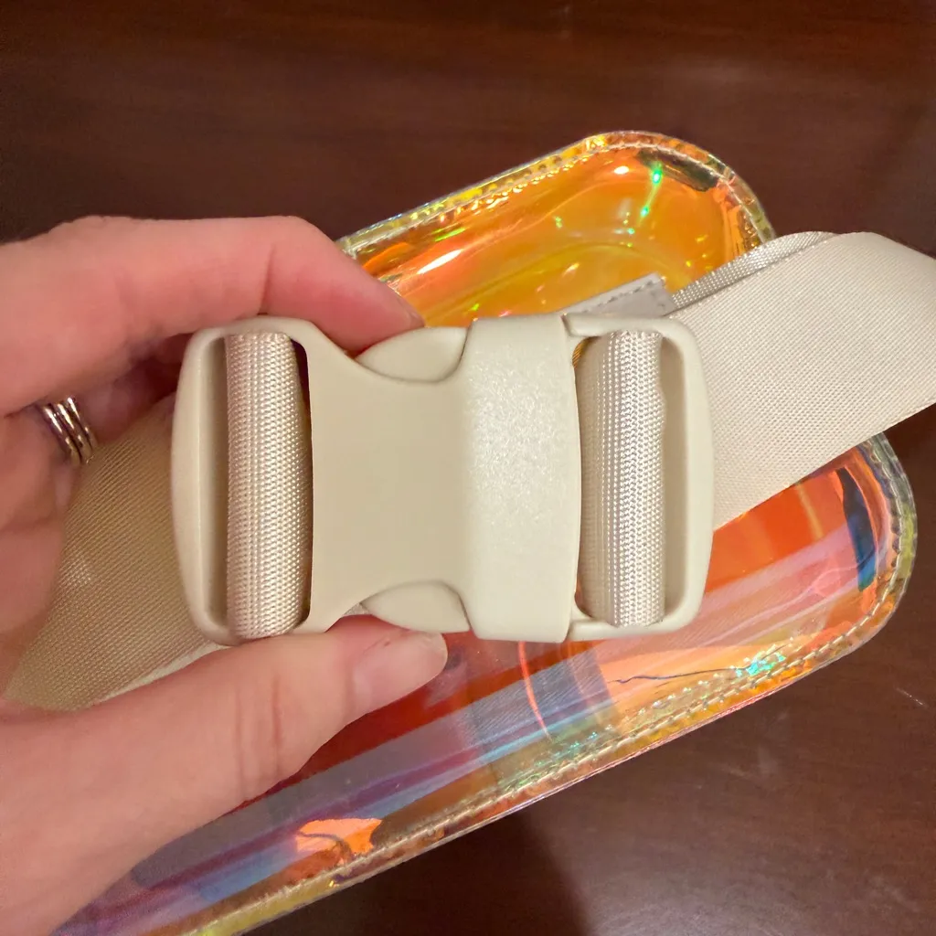 Kendra Scott  Iridescent Mini Bag with Cream Strap - Image 6