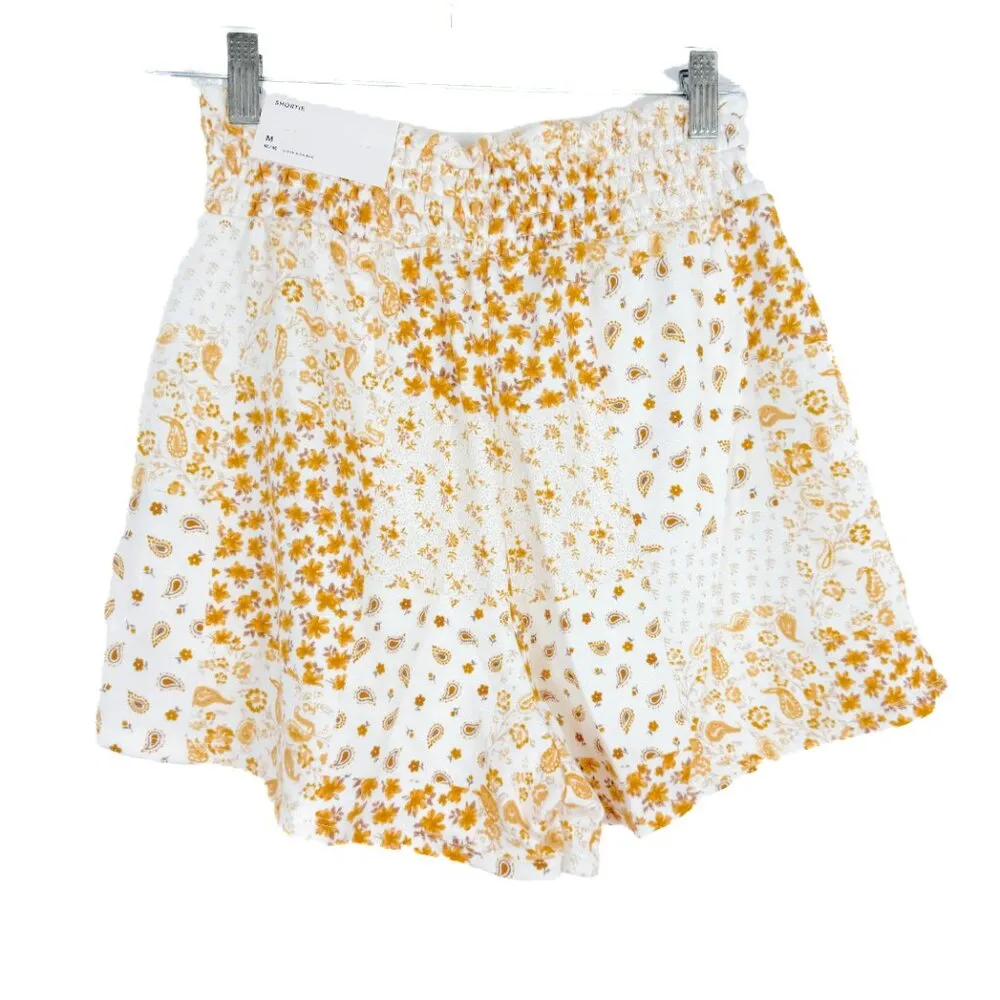 NWT  Super High Rise Paisley Patchwork Shortie Sweatshorts Medium - Image 8