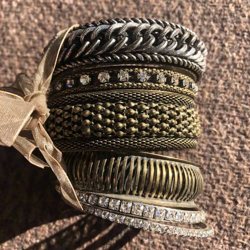 Cache 6 Lot Bundle Bronze tone Bangle bracelets multi size and embellished NWT - Image 9