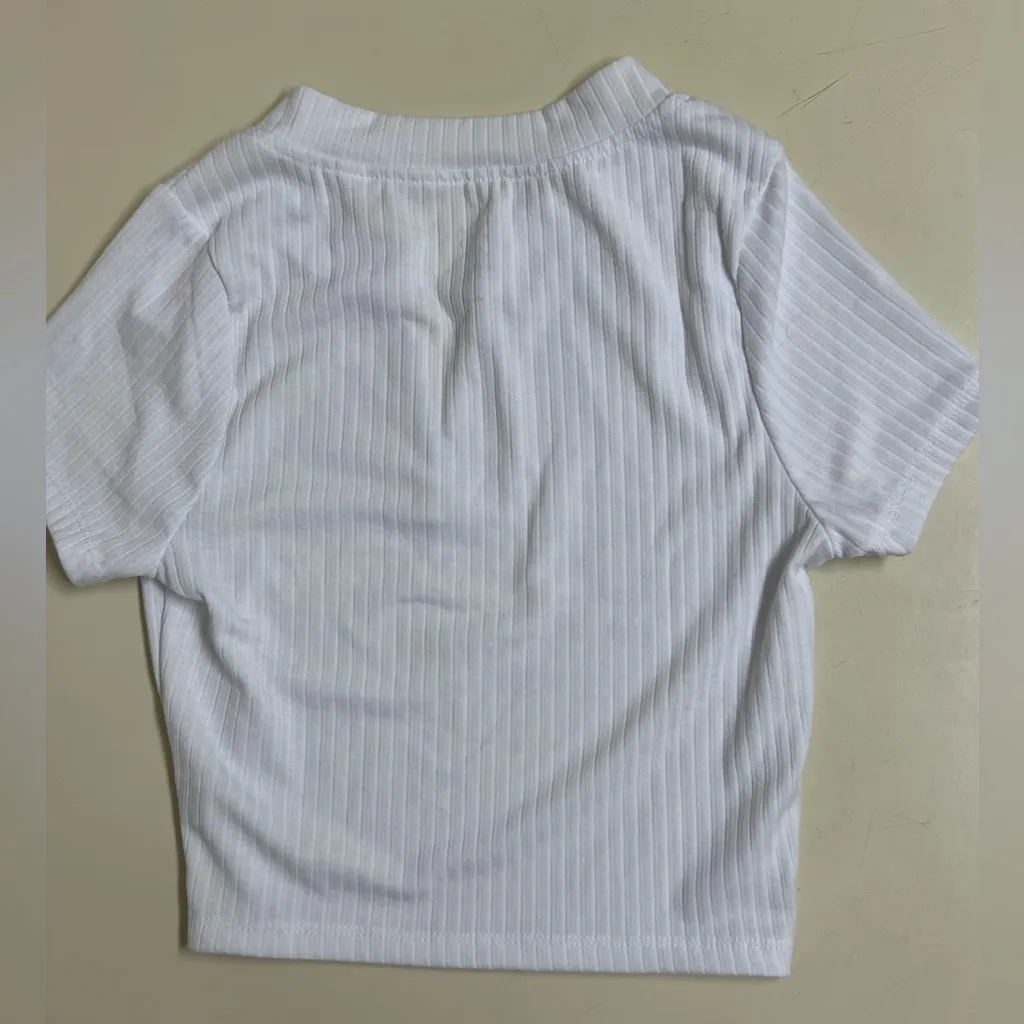 PacSun PS Basics White V-Neck Crop Ribbed Short Sleeve Top - Size XS - NWT - Image 3