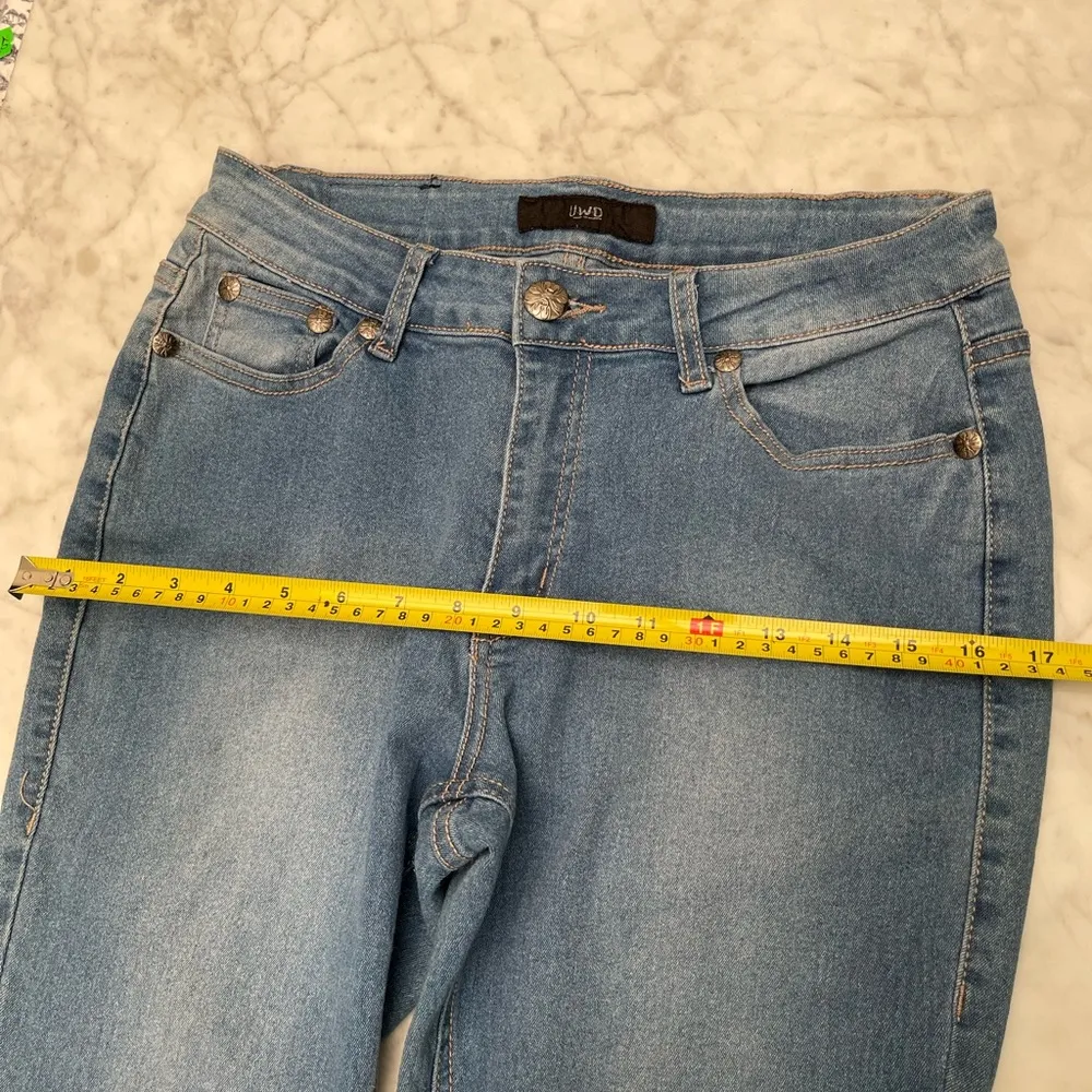 Final sale: New woman’s jeans Size undefined - Image 6