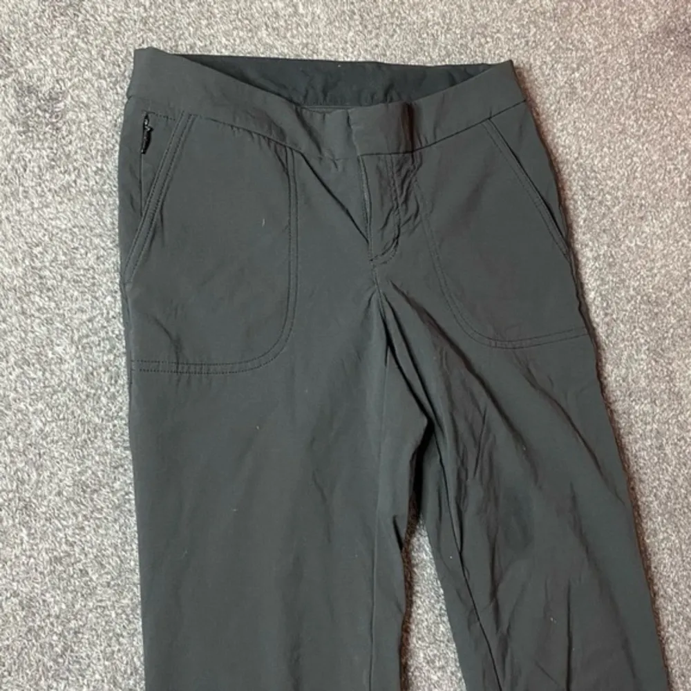 NWOT Athleta black dress pants with button closure and‎ hook ( 4 ) - Image 5