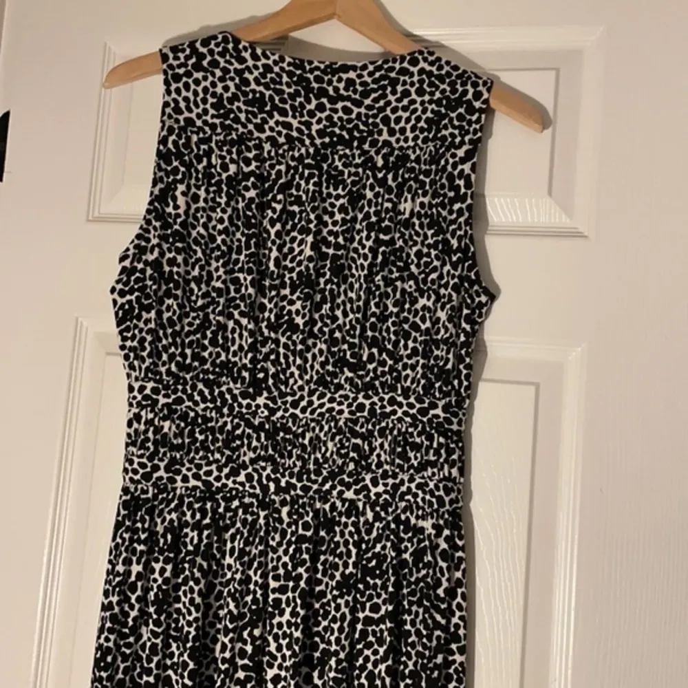 Nine West dress Animal Print Sleeveless Tribal MIDI dress - Image 6