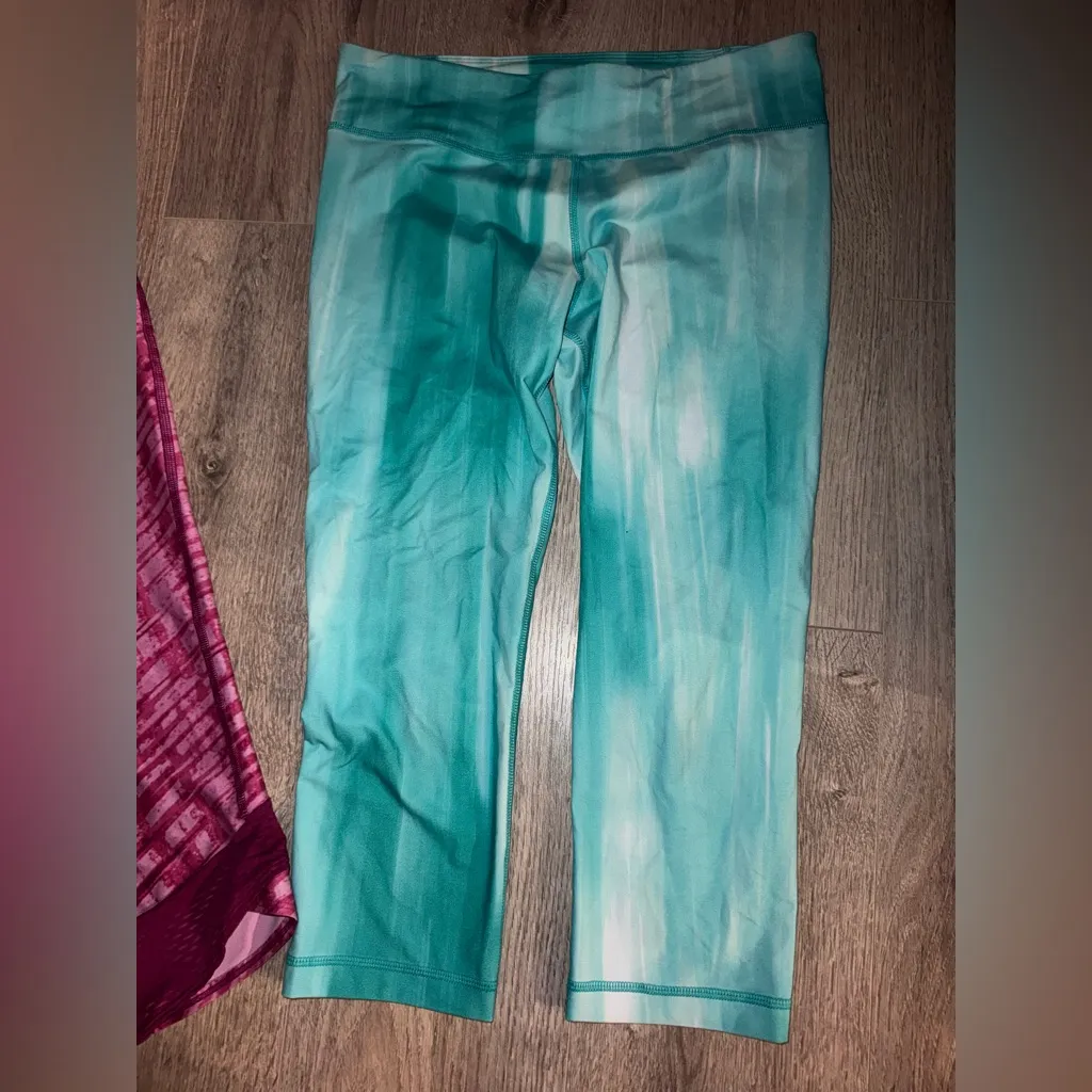 Under Armour Women’s active Capri leggings bundle Medium - Image 3
