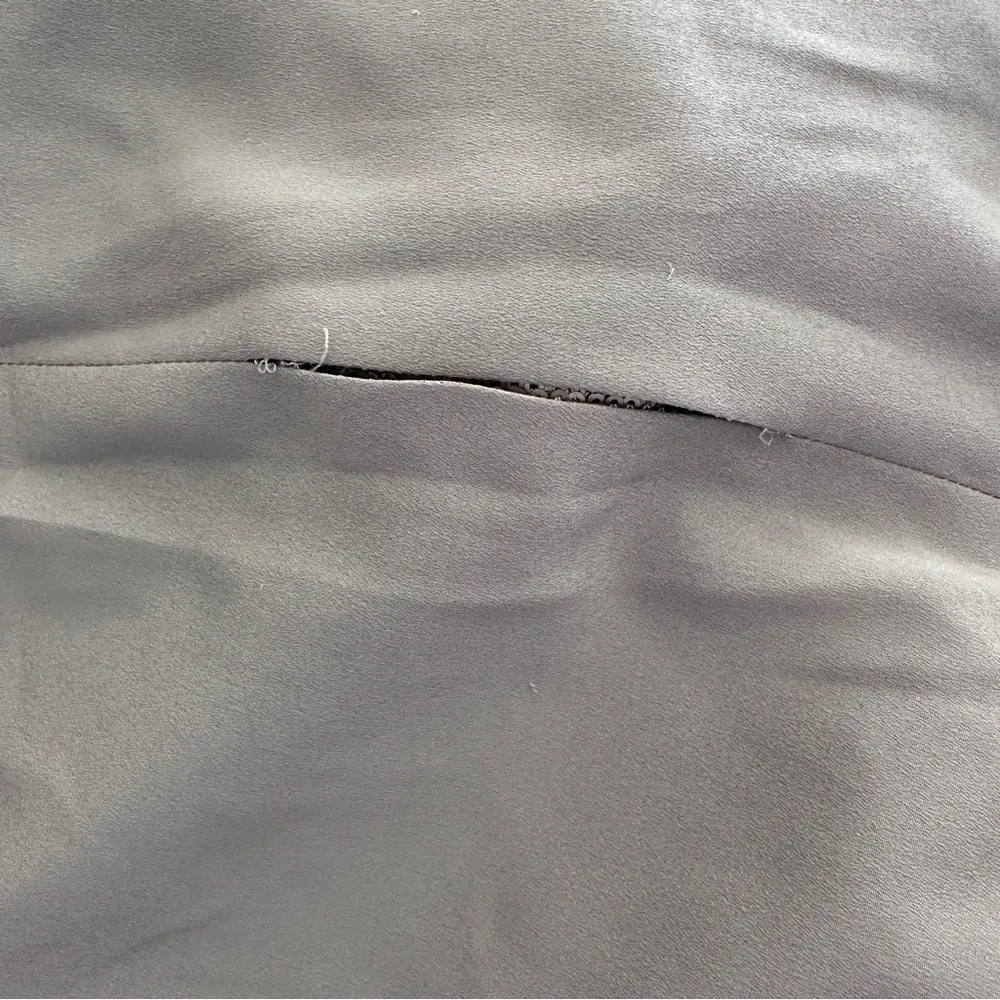 Dress The Population 
Liza Silver Sequined Cape Sleeve Mini Cocktail Dress SZ S - Image 16