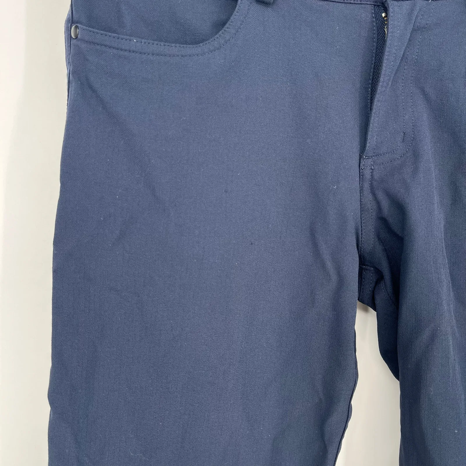 Lululemon Everyday Pant Inkwell Navy Blue Hiking Travel Work Vintage Size 6 - Image 9