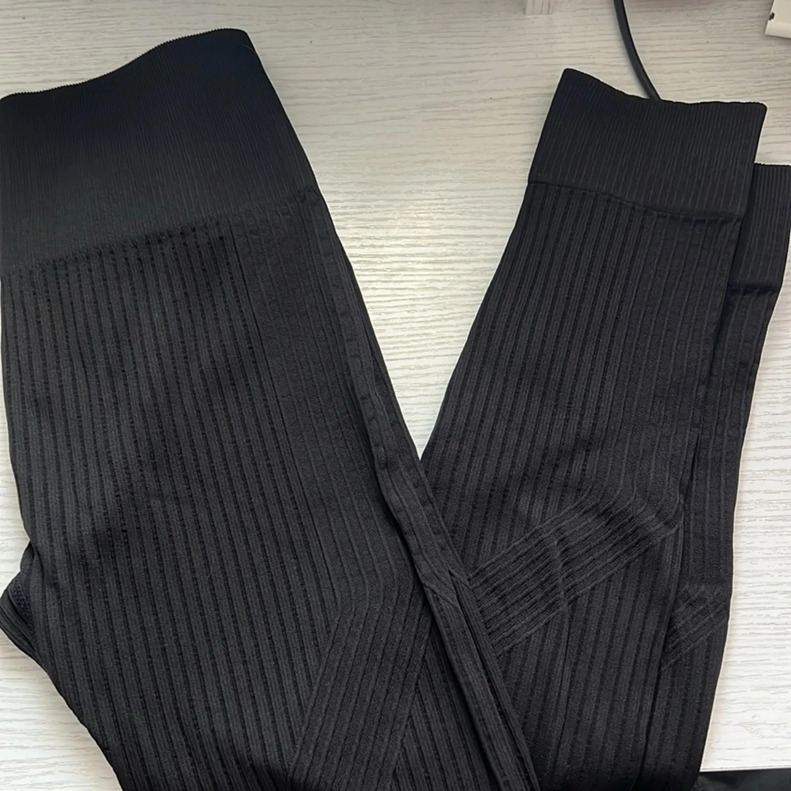 MAGNLENS Biona II Ribbed High Rise Activewear Leggings Black Size Medium $95 - Image 5