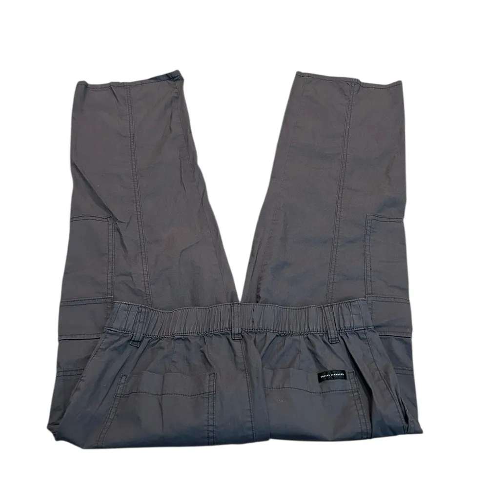 SOCIAL STANDARD portside cargo crop pants - Image 3