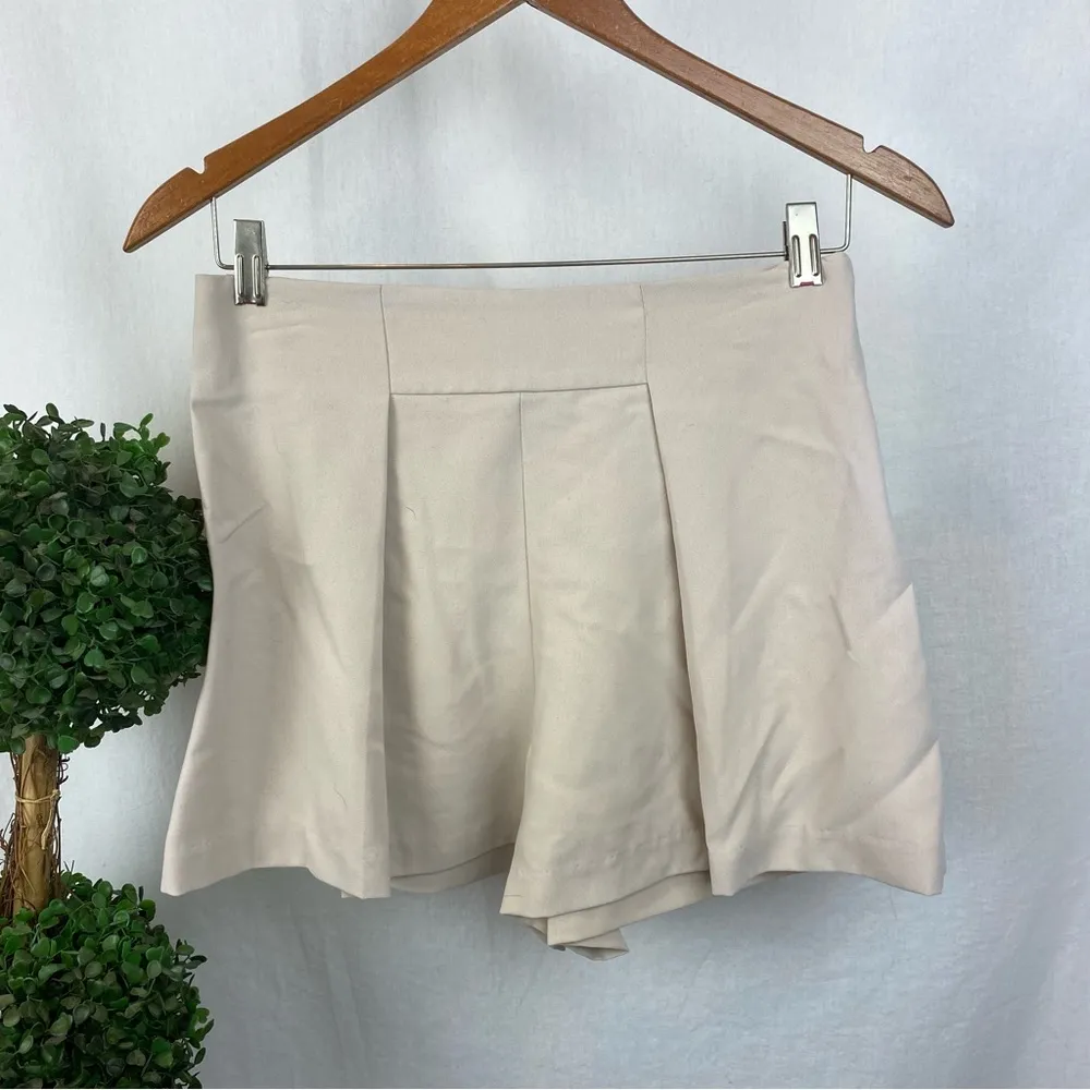 Tan Pleated Liliana Woven Shorts From People’s Project LA Standard M Size M - Image 4