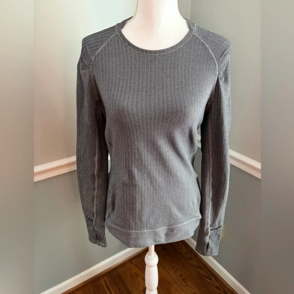 Lululemon Think Fast Long Sleeve Top Herringbone Black - Size 8 - Image 3