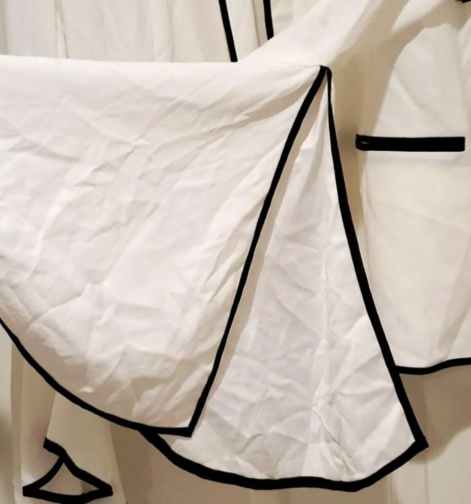 NWT! Lover + Friends White Blazer & Black Trim With Flare Angel Sleeves - Image 5