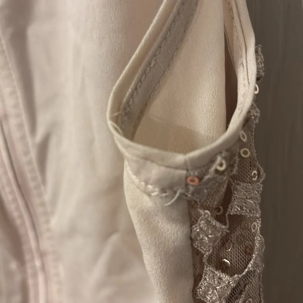 WHITE HOUSE/BLACK MARKET GOLD SEQUIN TANK TOP XS - Image 6