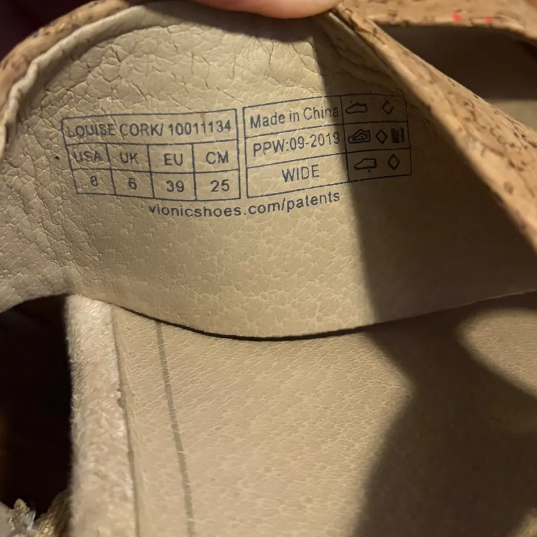 Vionic Loulee Cork Sandals Women's Size 8 Wide Tan Adjustable Strap - Image 9