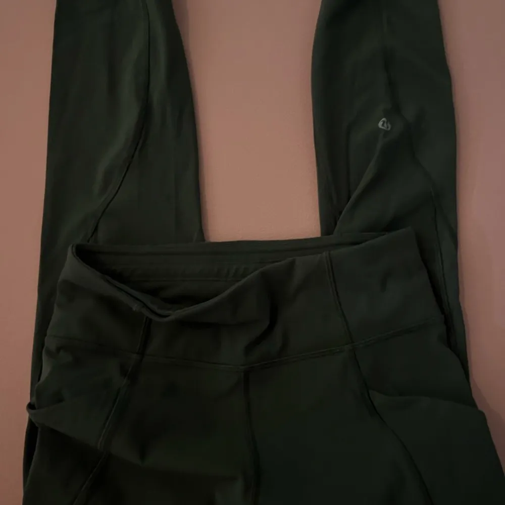 Lululemon  Base Pace Leggings with pockets - Image 2