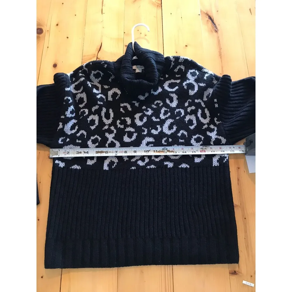 Sweater Cheetah Print Cowl Neck ~Size XS Long Sleeve Black New Knit - Image 9