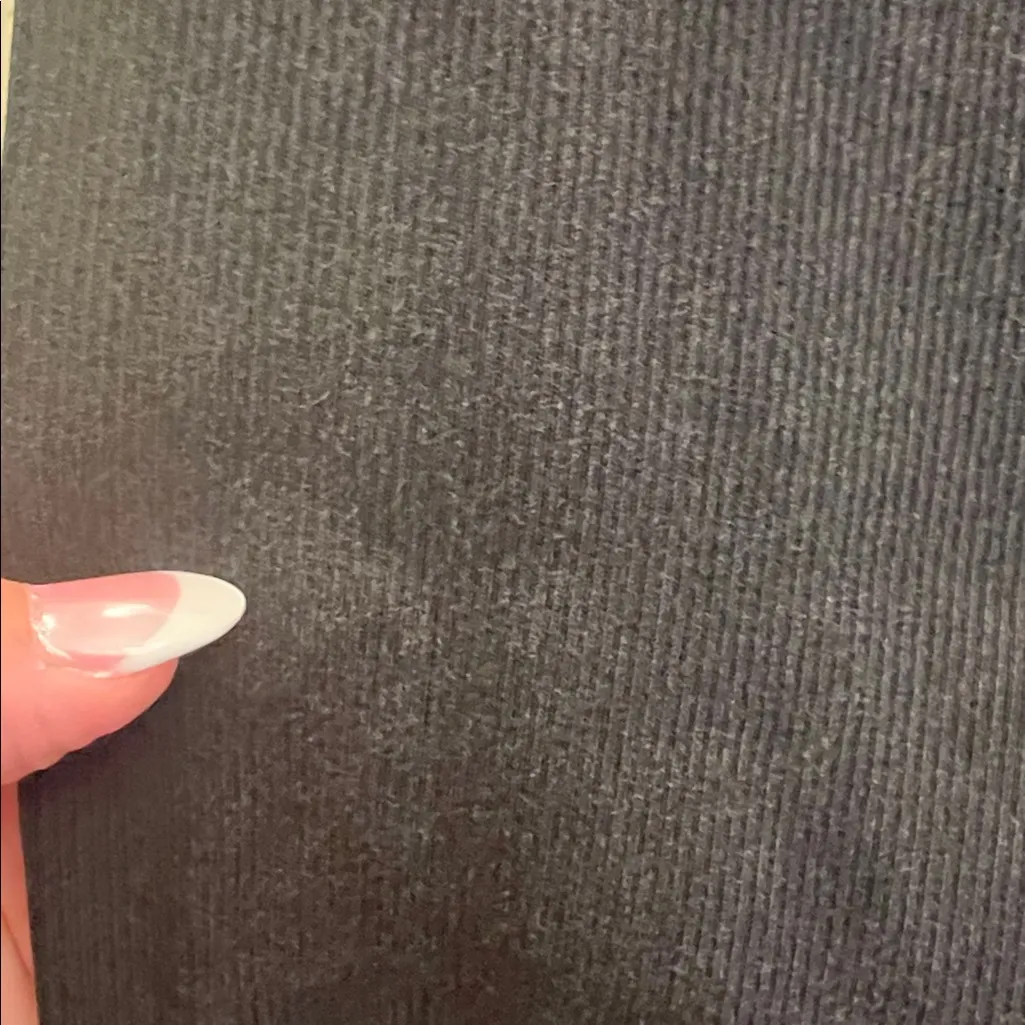 Cyrus Essentials Black Ribbed Long Sleeve Top – NWT Large - Image 5