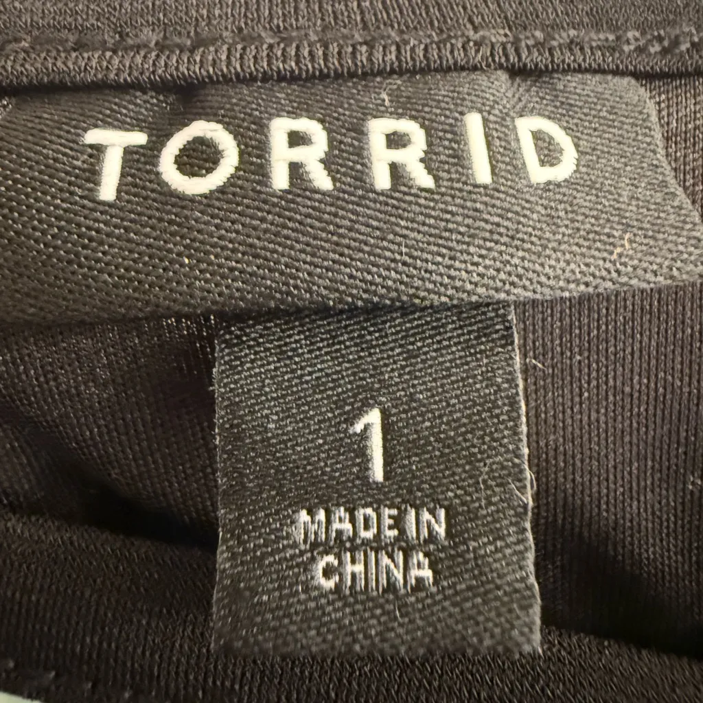 Torrid Black Mini Studio Knit Crew Neck Keyhole Lace Babydoll Tank Top - size 1 - Image 5