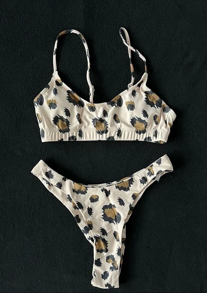 Cheetah print cheeky bikini - Image 5