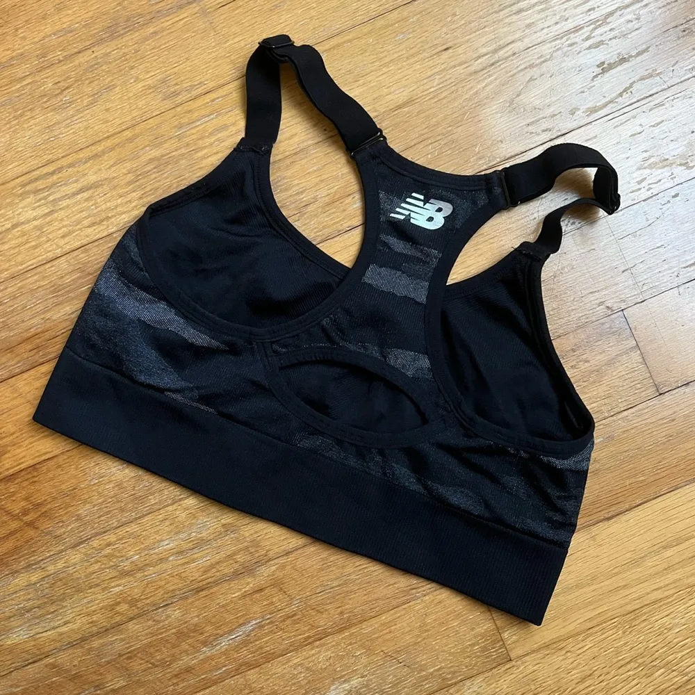 Camo new balance sports bra - Image 3