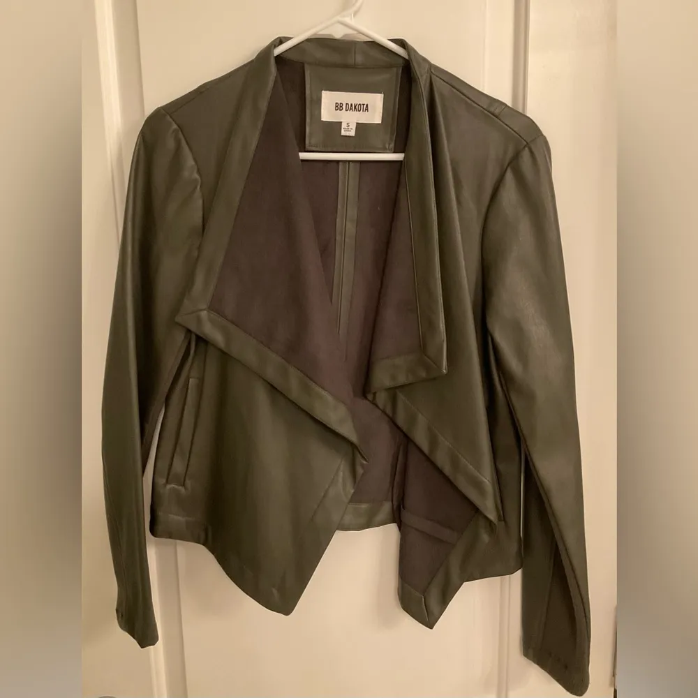 BB Dakota Peppin Olive Green Vegan Leather Jacket S - Image 2