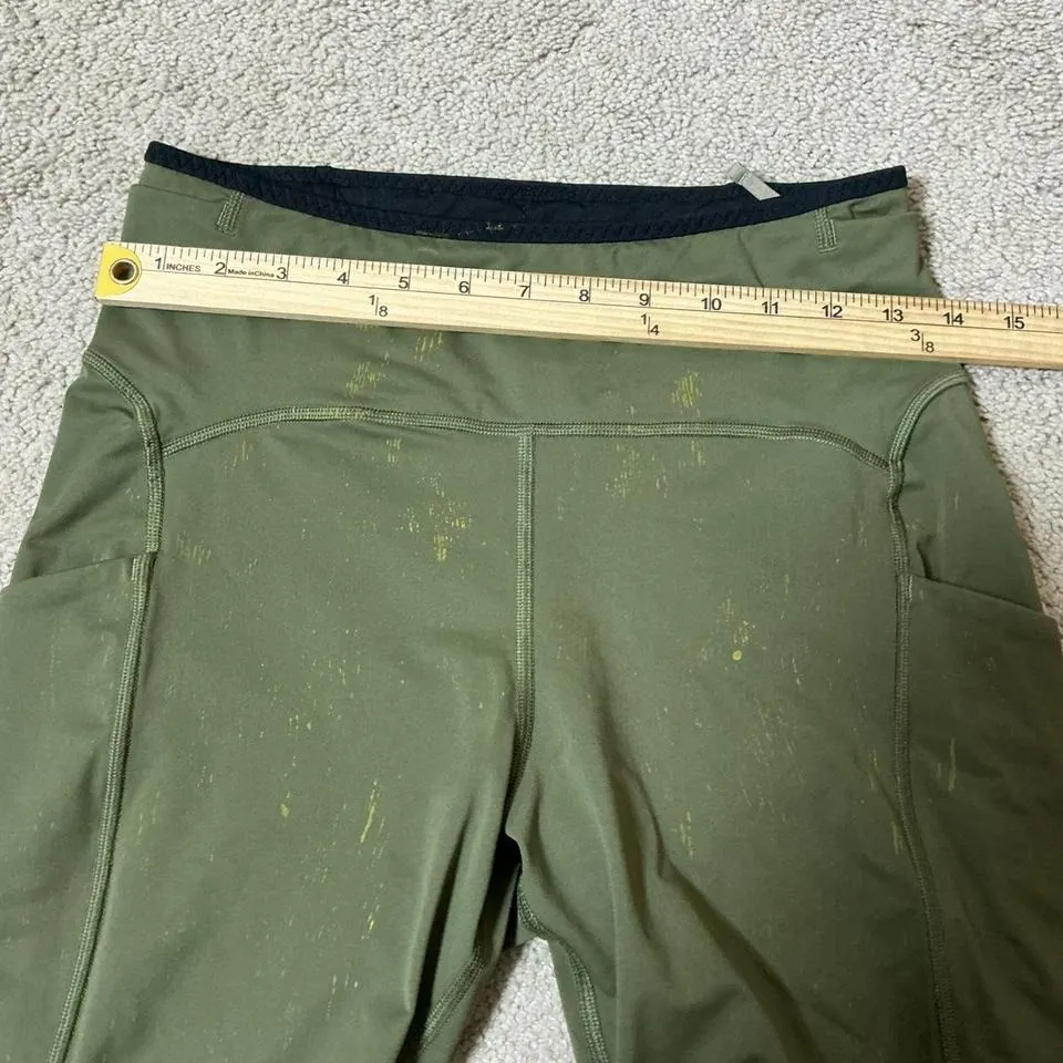 REI Co Op Women's Olive Green Cargo Style Bike Shorts with Pockets Size Large - Image 3