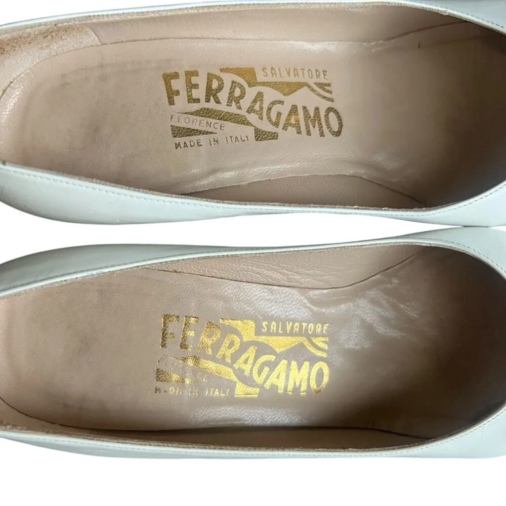 Salvatore Ferragamo Women’s Vintage 90s Round Toe White Leather Pump Heels Sz 5 - Image 5
