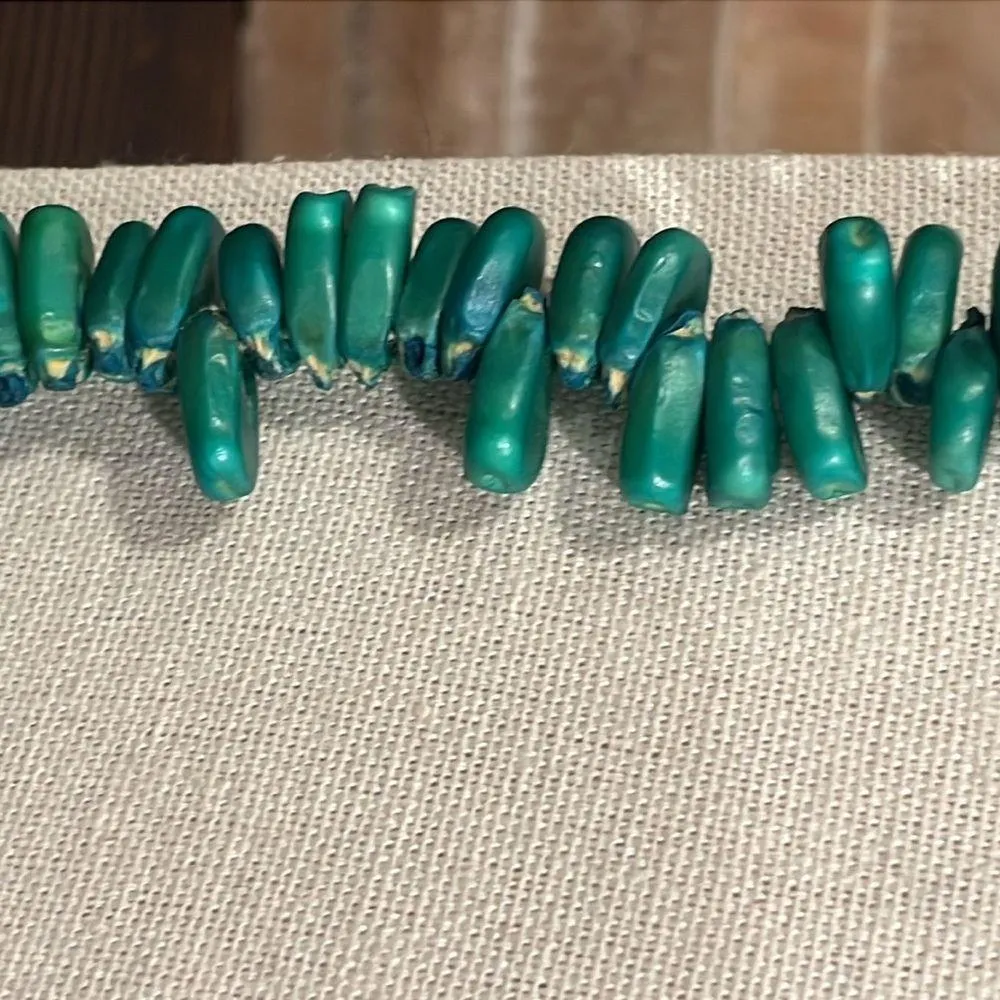 Vintage Indian teal dyed corn suede necklace Green - Image 3