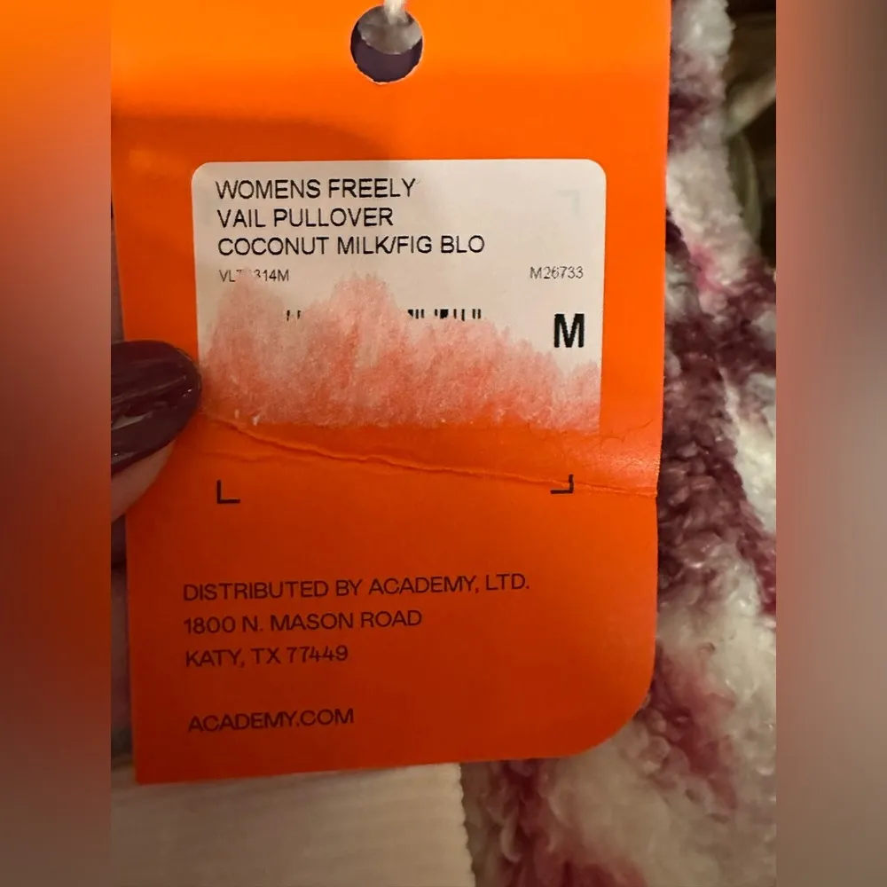 NWT Freely Cozy Pink and White Fleece Pullover Size M - Image 5